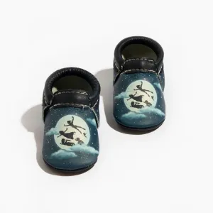 Flight to Neverland City Baby Shoe