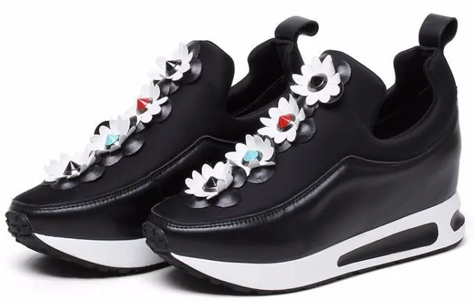 Flower-Appliques Sneakers in Black or White