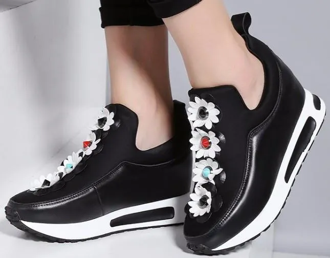 Flower-Appliques Sneakers in Black or White