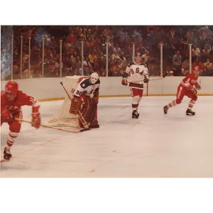 Miracle on Ice 1980 USA Hockey Team Lake Placid "On the Ice" Official Photo 5X7"