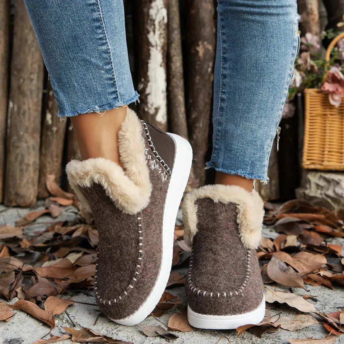 Plus Size Fleece-lined Thicker Raw Edge Warm Flat Bottom Plush Winter boot Shoes for women